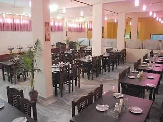 Spot On 22768 Hotel Ambika Palace Agra