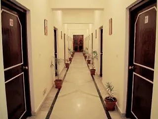 Spot On 22768 Hotel Ambika Palace Agra  Agra (Uttar Pradesh)